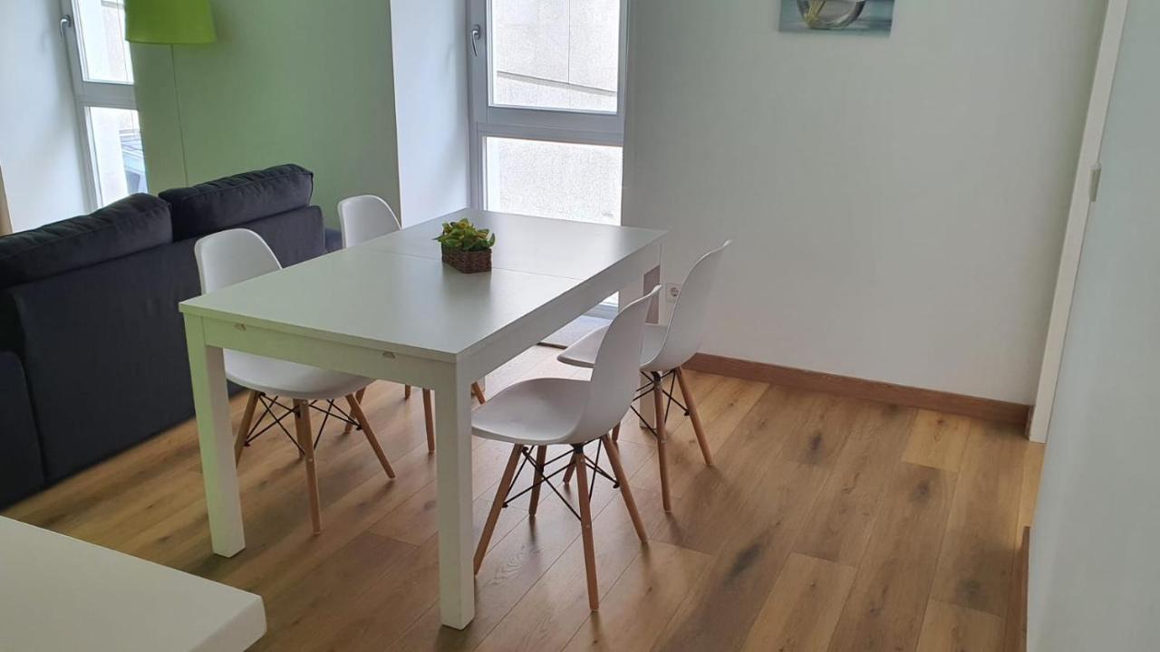 Piso en el centro para 4 personas - Plaza Amboage - WIFI Ferrol Bagian luar foto