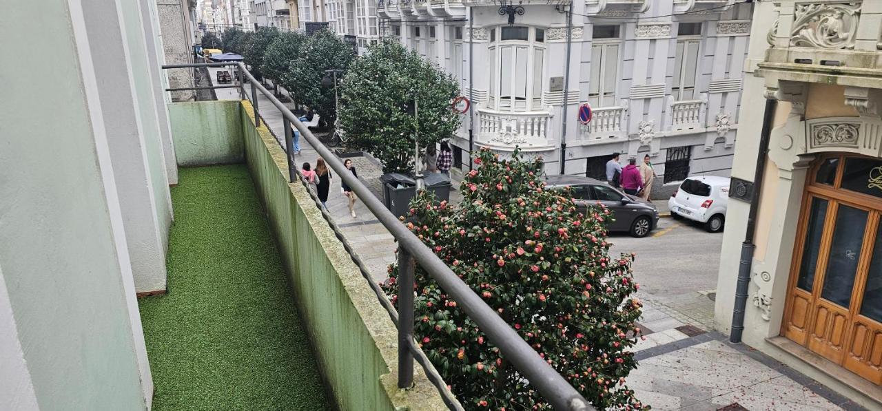 Piso en el centro para 4 personas - Plaza Amboage - WIFI Ferrol Bagian luar foto
